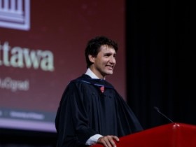 特鲁多总理在渥太华大学2017年毕业典礼上的演讲