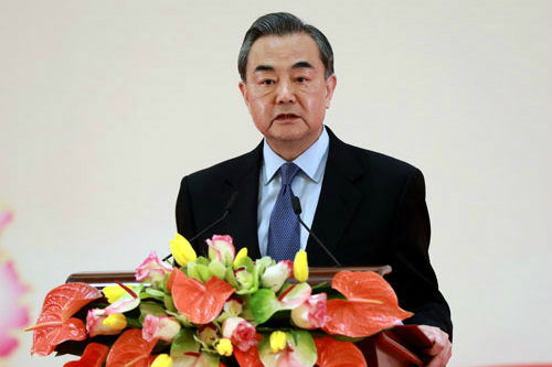 中国外长王毅出席外交部2018年新年招待会并发表致辞