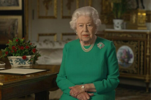 英国女王发表第5次电视讲话