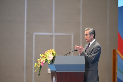 王毅出席第四届中国—非洲经贸博览会
