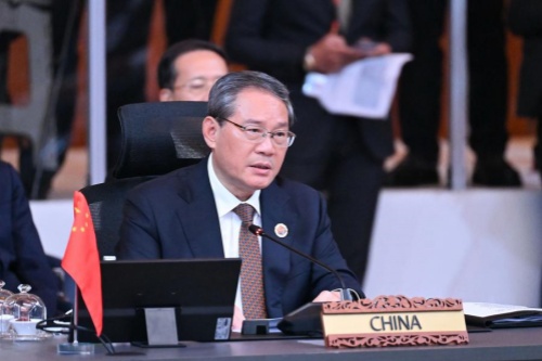 李强出席第28次中国-东盟领导人会议